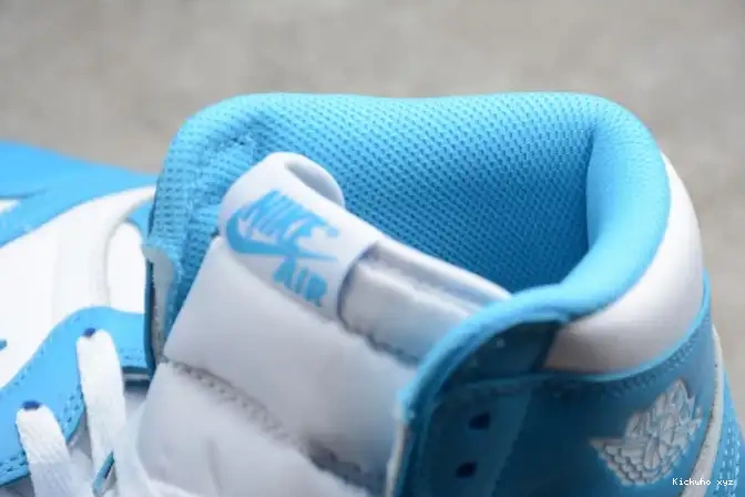 Air Retro Jordan 555088-117 OG 'UNC' High 1 0518